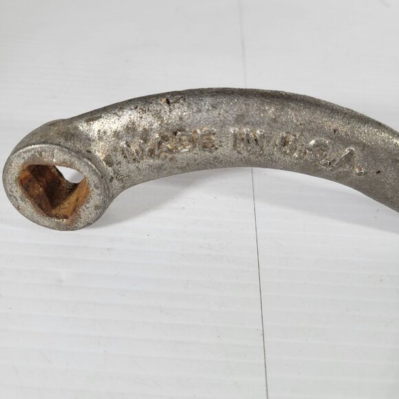 ANTIQUE CAST IRON RANGE STOVE EYE TOOL GRATE SHAKER HANDLE CRANK TRIANGLE HEAD - Picture 2 of 6